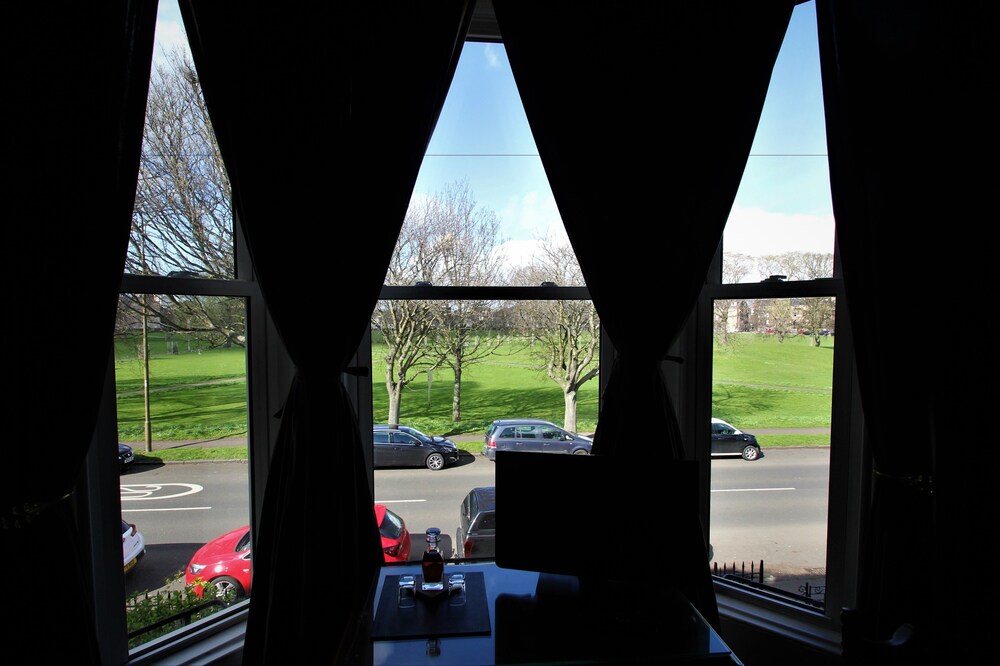 Guestroom View