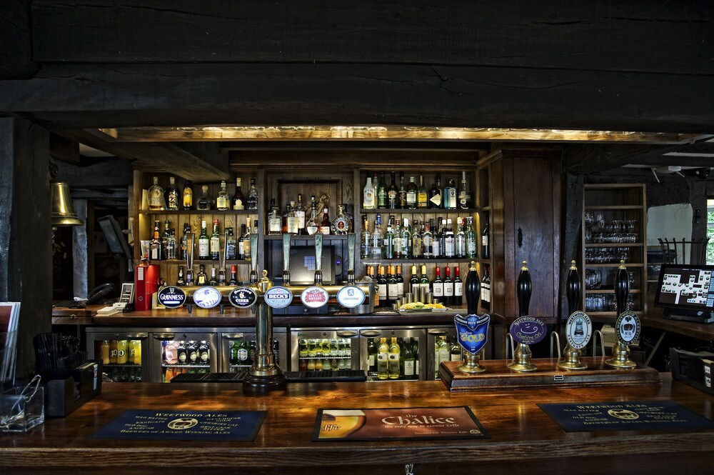 Hotel Bar