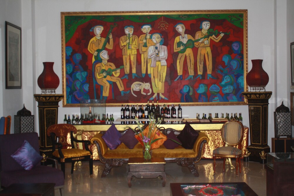 Hotel Bar