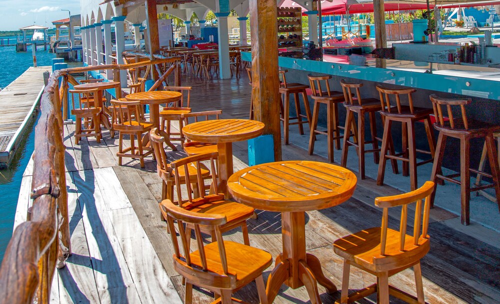 Hotel Bar