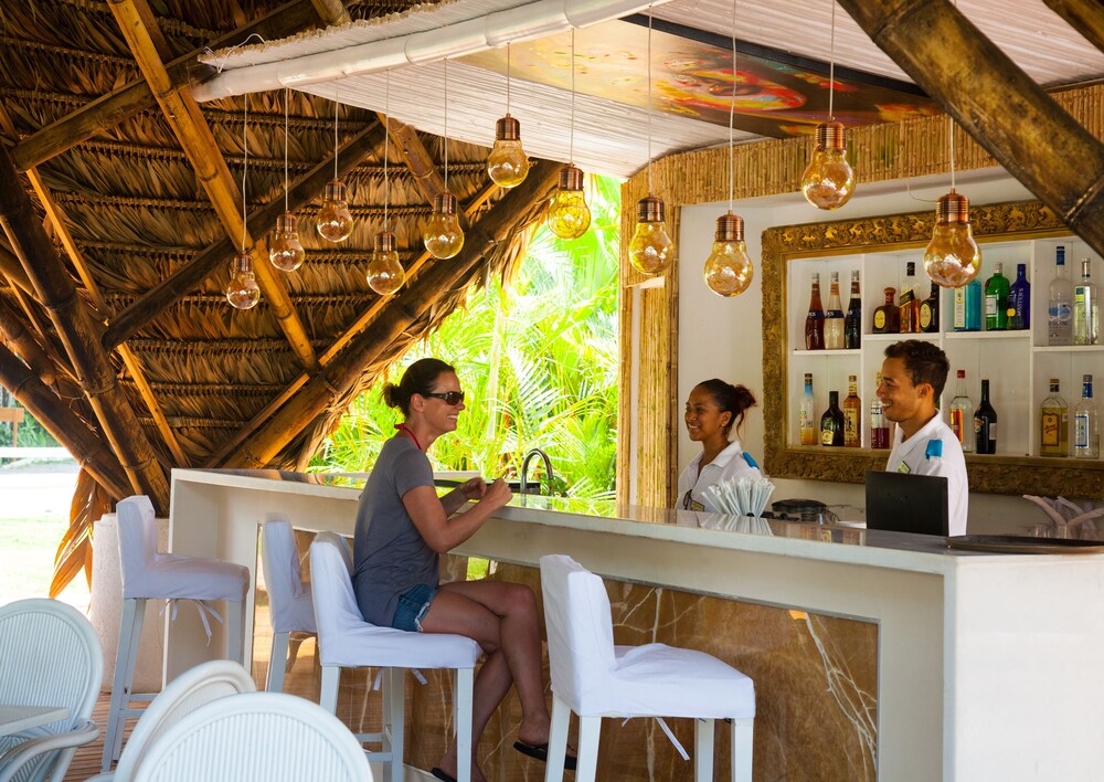 Hotel Bar