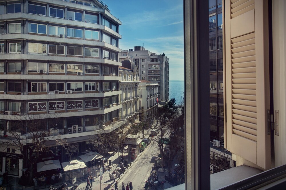 Guestroom View