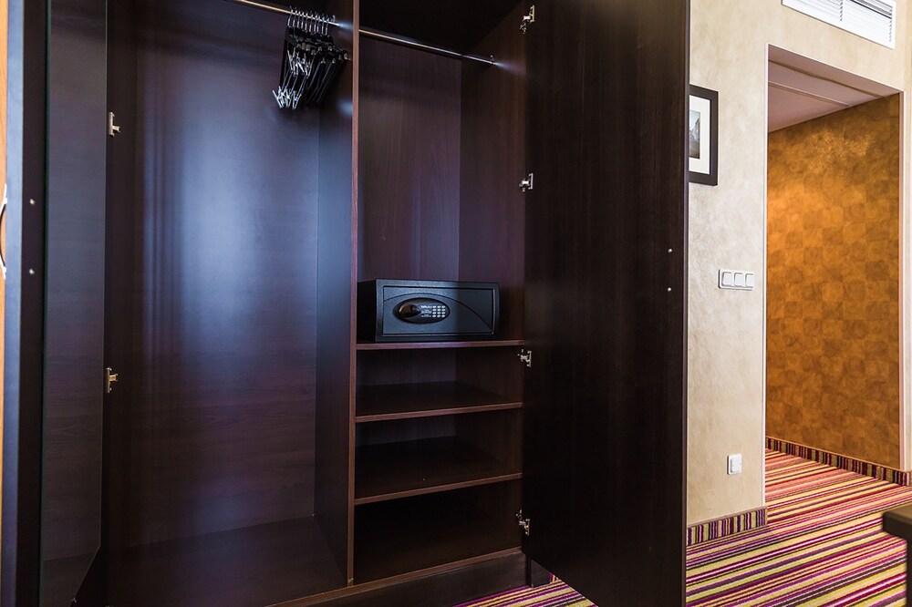 In-Room Safe