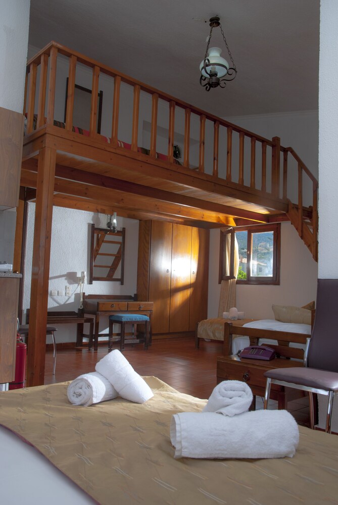 Quadruple Room, Sea View - Guestroom