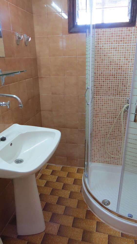 Studio, 2 Twin Beds, Sea View - Bathroom
