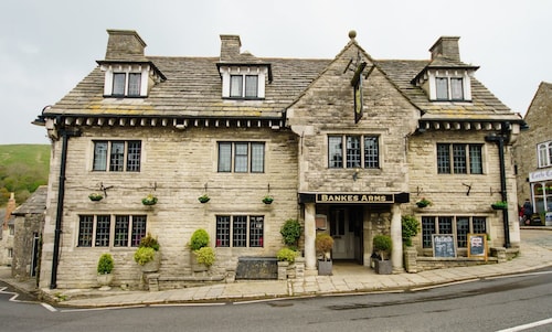 Bankes Arms Hotel