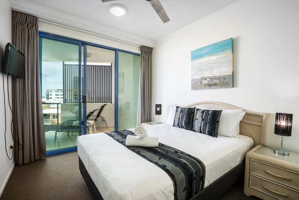 2 Bedrooms Standard Apartment - Guestroom