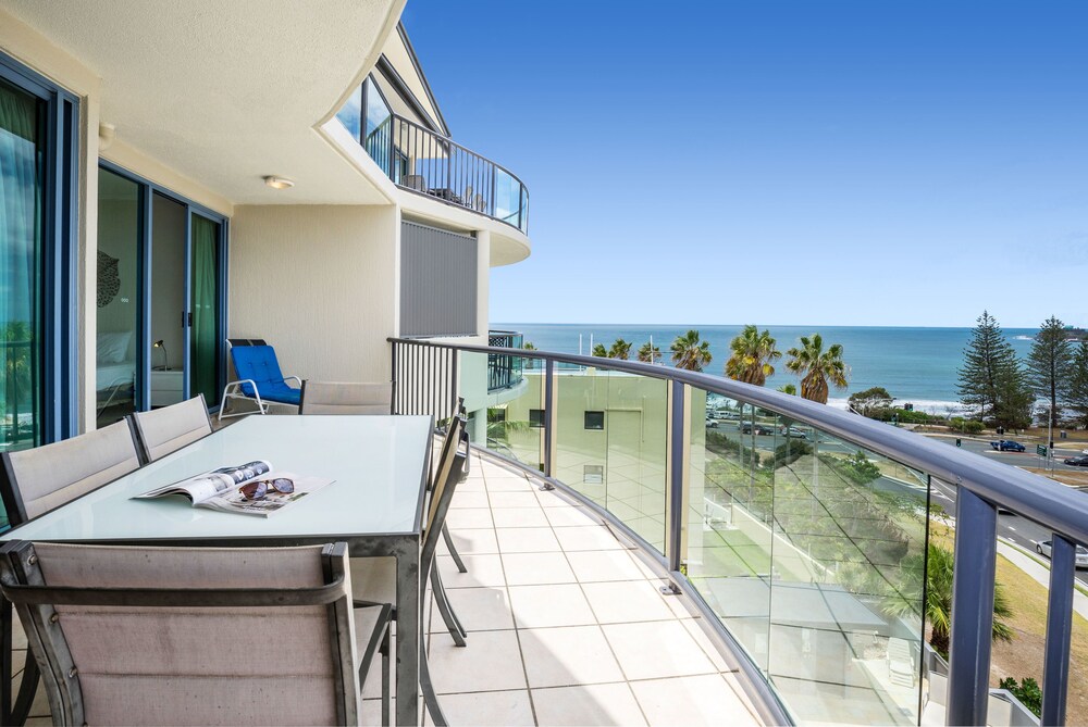 2 Bedrooms Ocean View Standard Apartment - Balcony