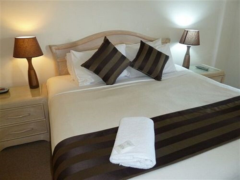 2 Bedrooms Pool Access Standard Apartment - Guestroom