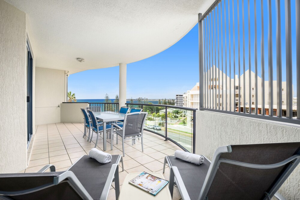 2 Bedrooms Standard Apartment - Balcony