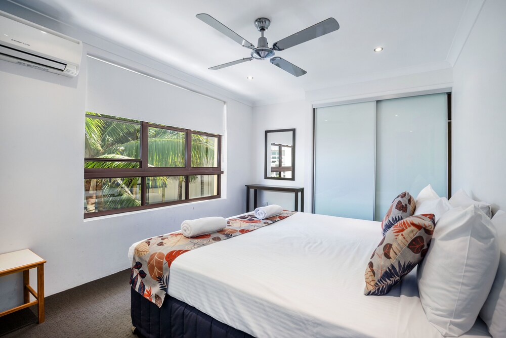 3 Bedrooms Apartment (Marina Heights - Stairs Access Only) - Guestroom