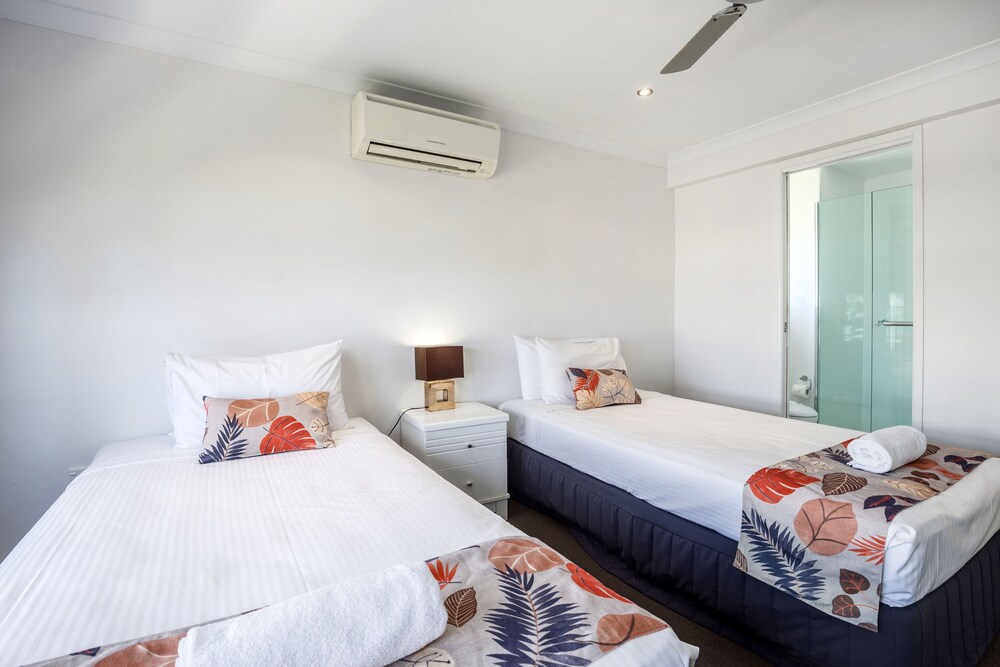 3 Bedrooms Apartment (Marina Heights - Stairs Access Only) - Guestroom