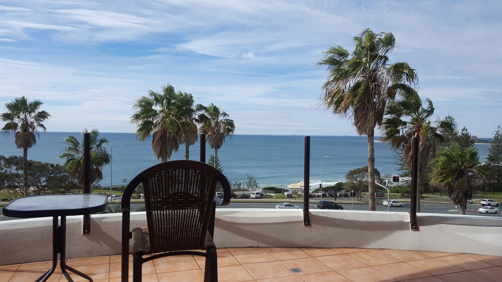 3 Bedrooms Apartment (Marina Heights - Stairs Access Only) - Terrace/Patio