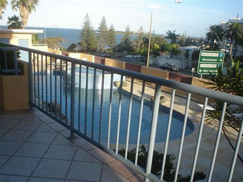2 Bedrooms Pool Access Standard Apartment - Balcony