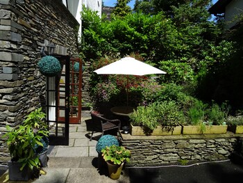 Courtyard View