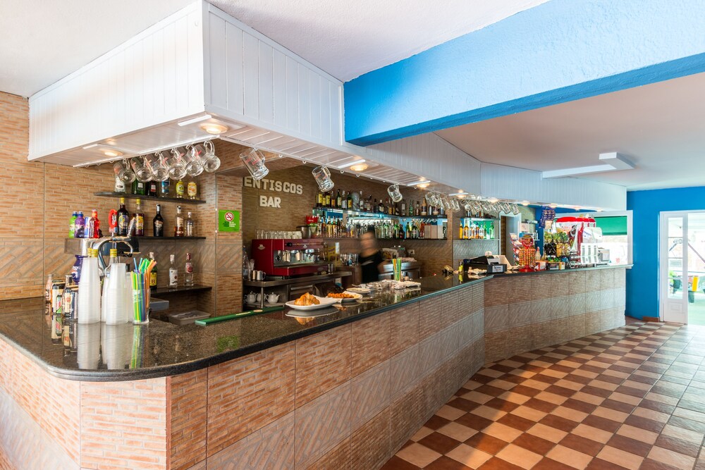 Hotel Bar
