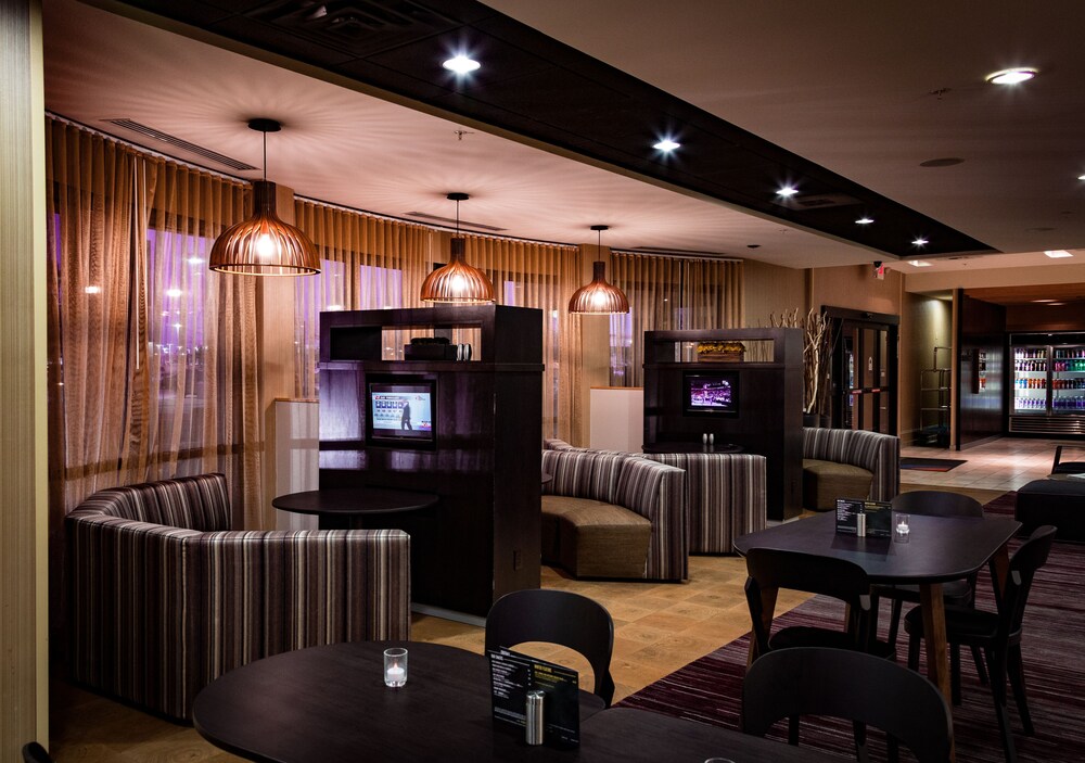 Hotel Lounge