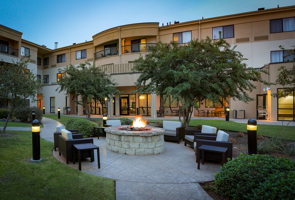 Courtyard View