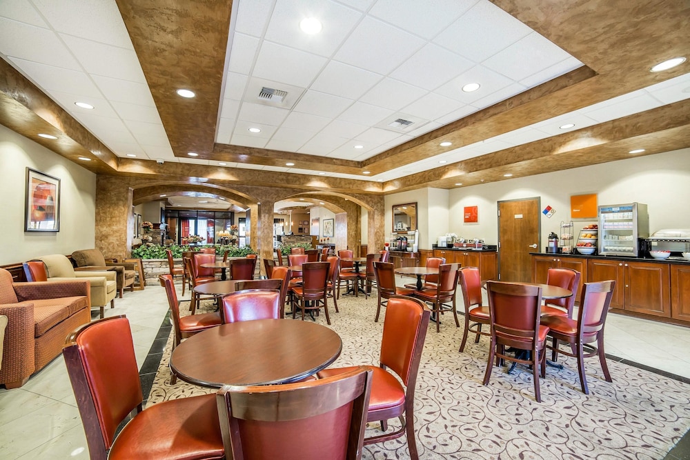 Breakfast area, Comfort Inn & Suites Henderson - Las Vegas