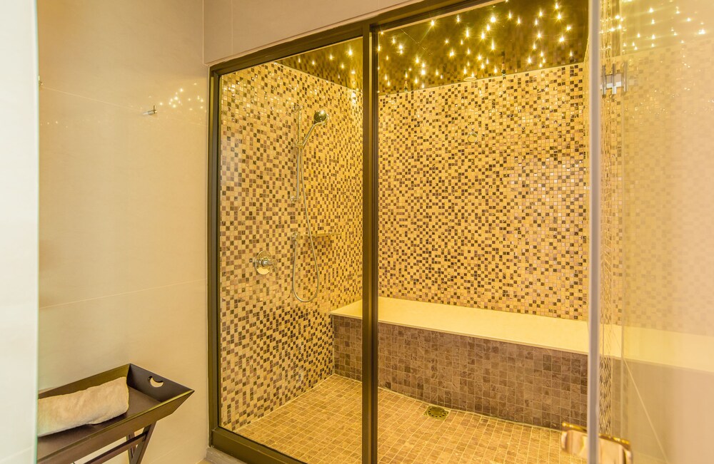Steam Room