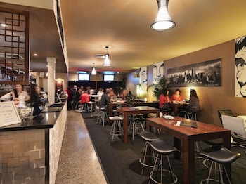 Hotel Bar
