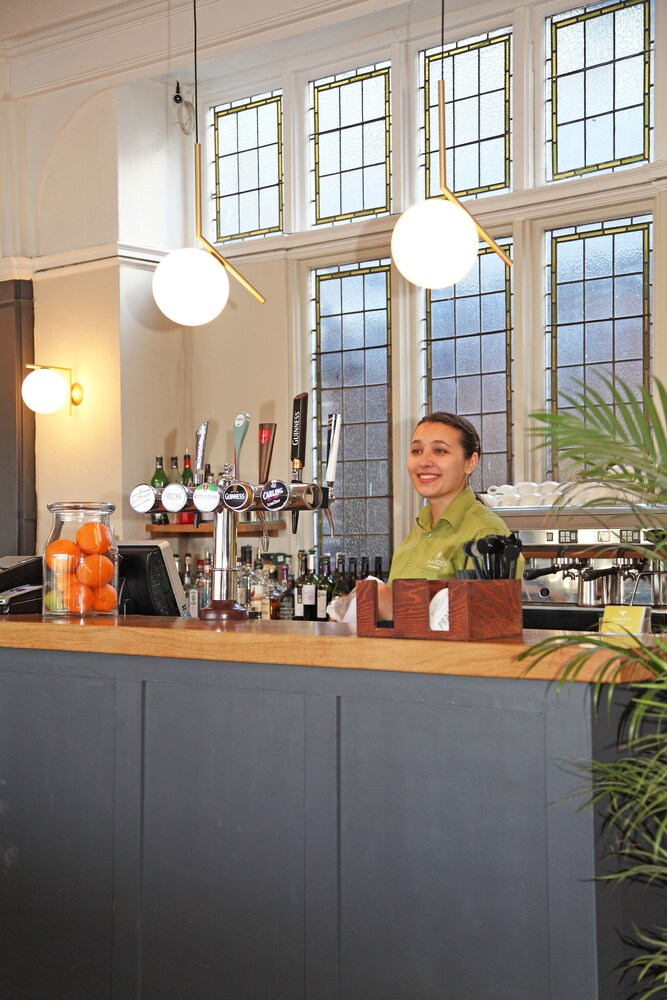 Hotel Bar