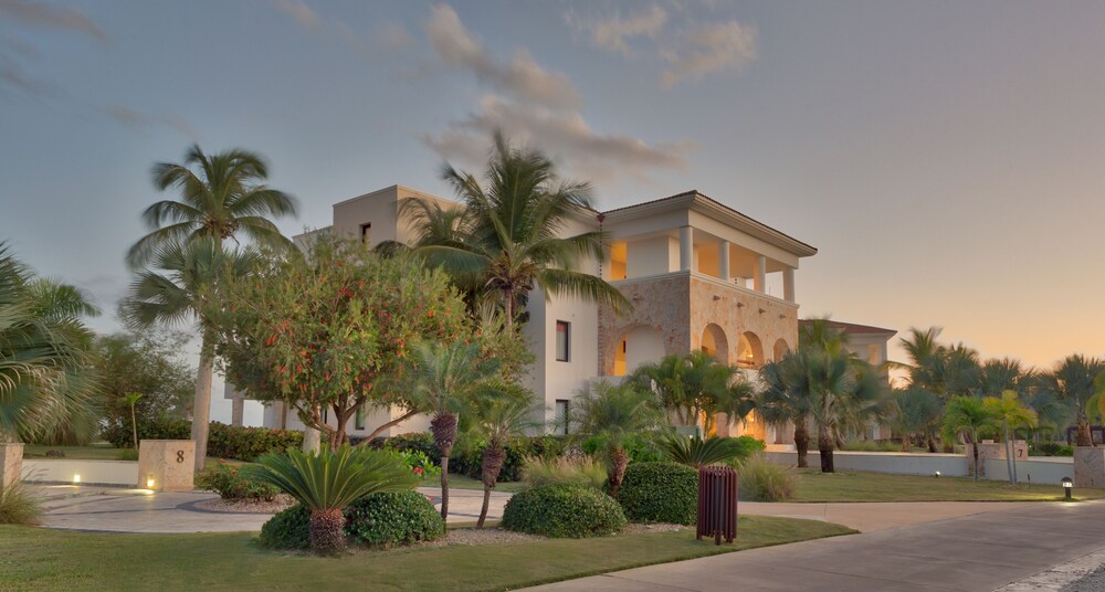 Hotel Front - Evening/Night