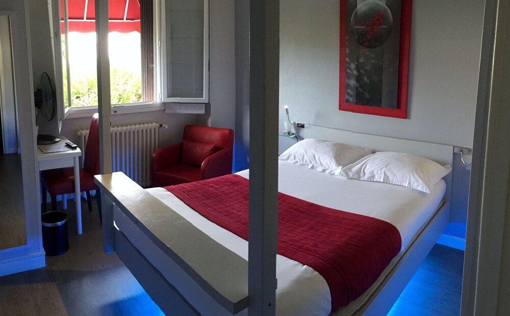 Guestroom