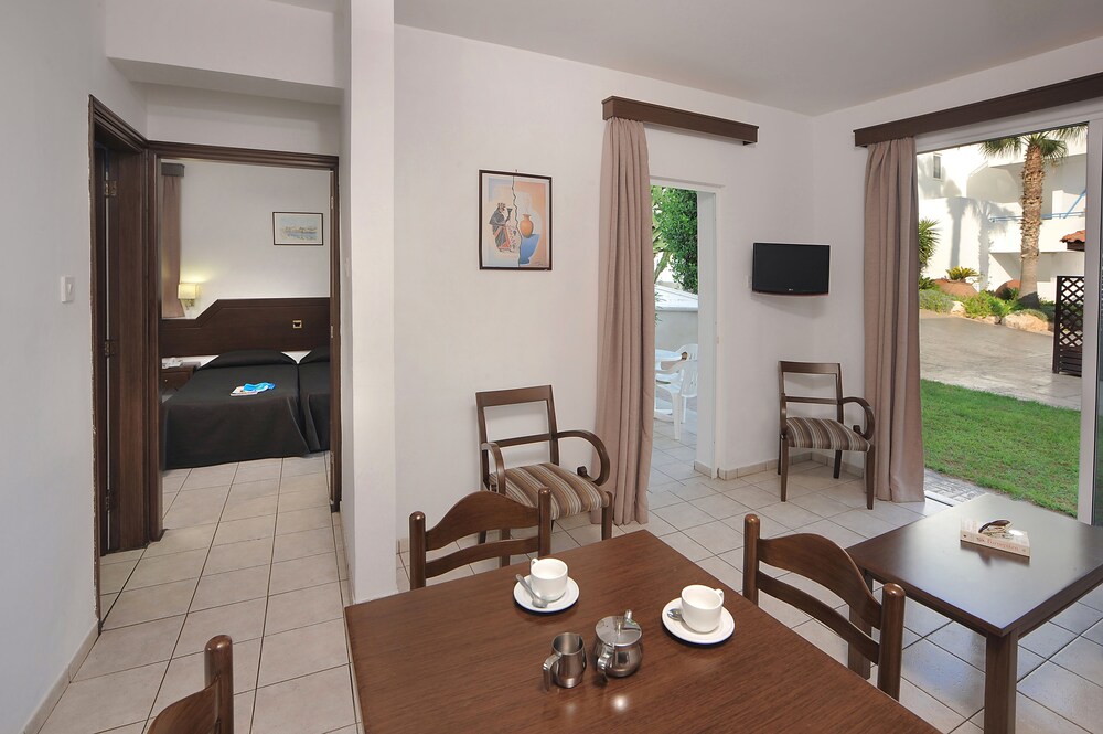 Apartment, 1 Bedroom - Living Area