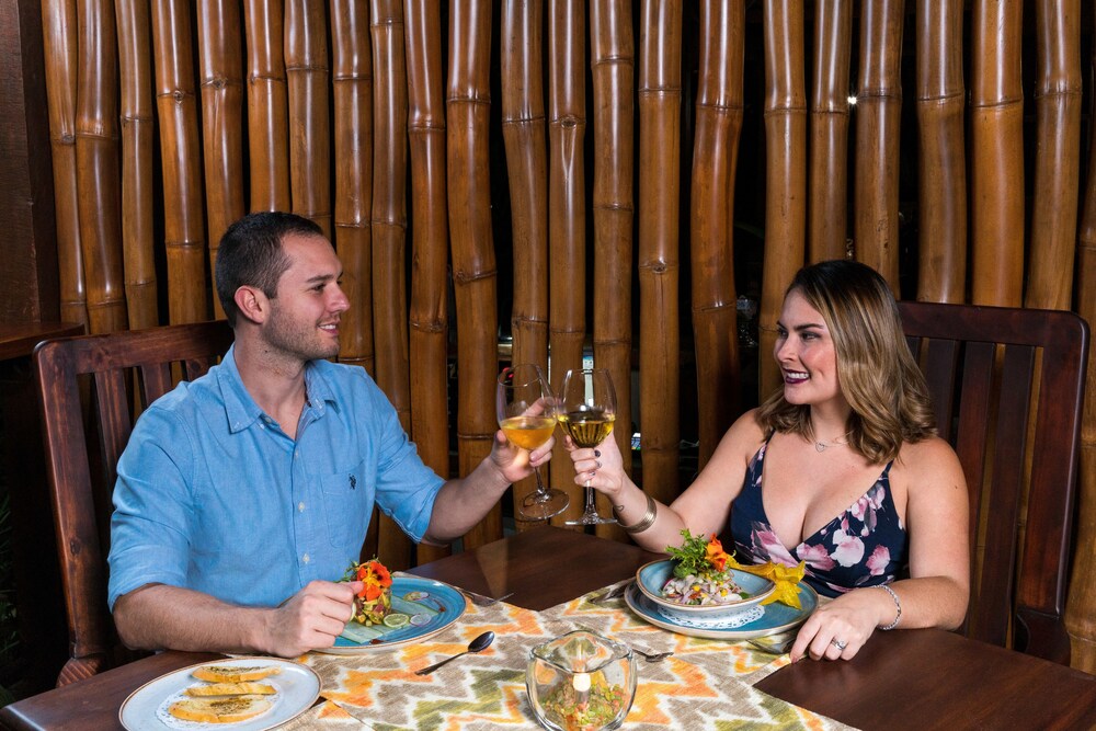Couples Dining