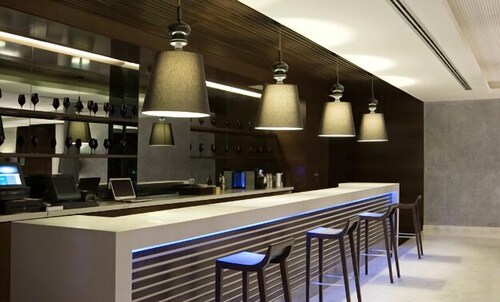 Hotel Bar