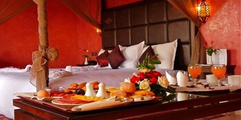Room Service - Dining