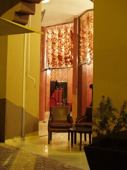 Hotel Lounge