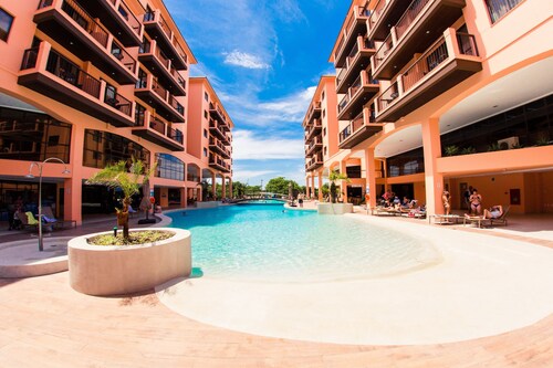 Jurere Beach Village