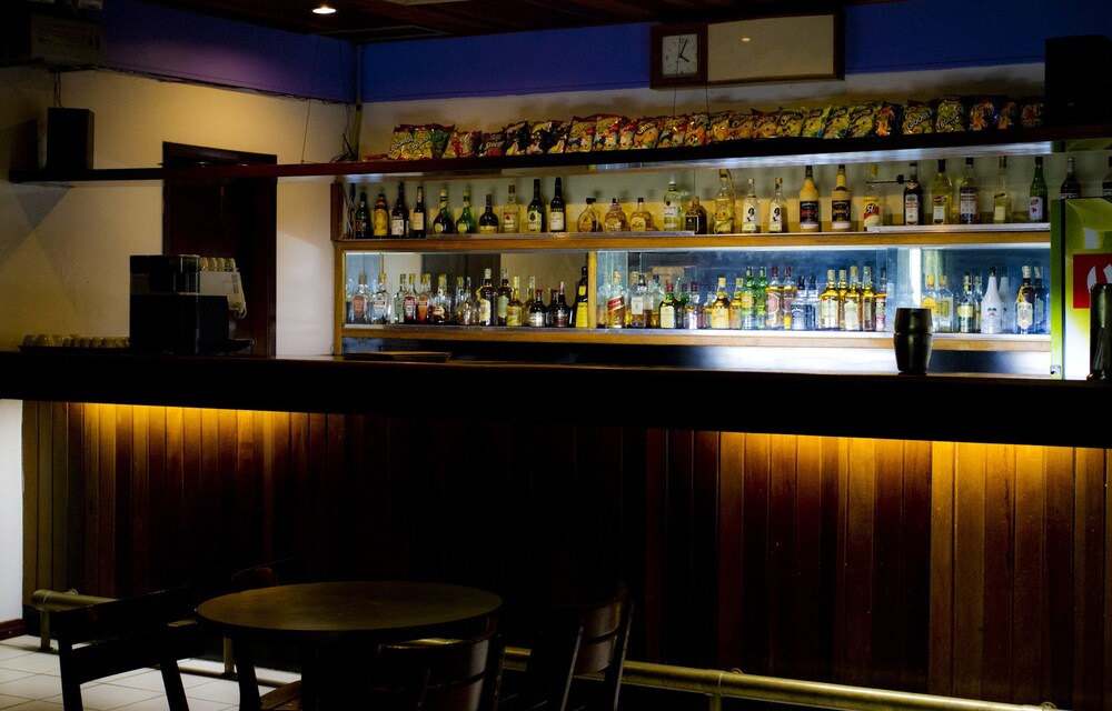 Hotel Bar