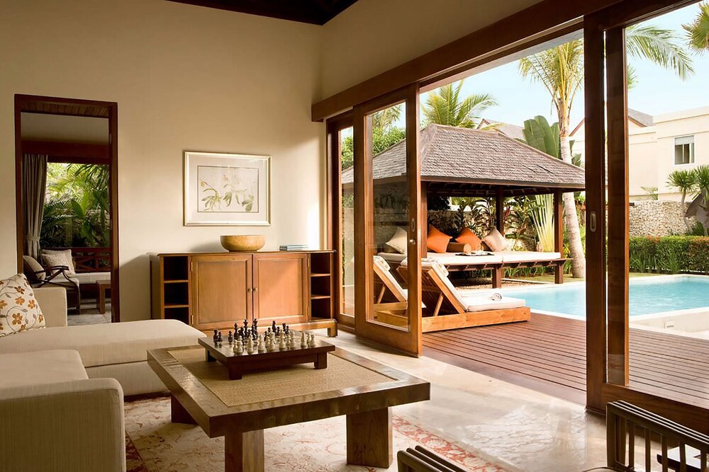 Grand Villa, 5 Bedrooms, Private Pool, Ocean View - Living Room