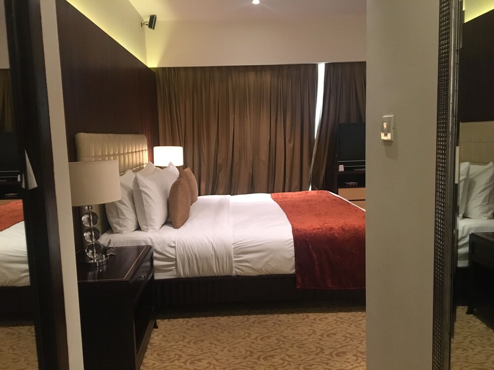 Studio, 1 King Bed - Guestroom