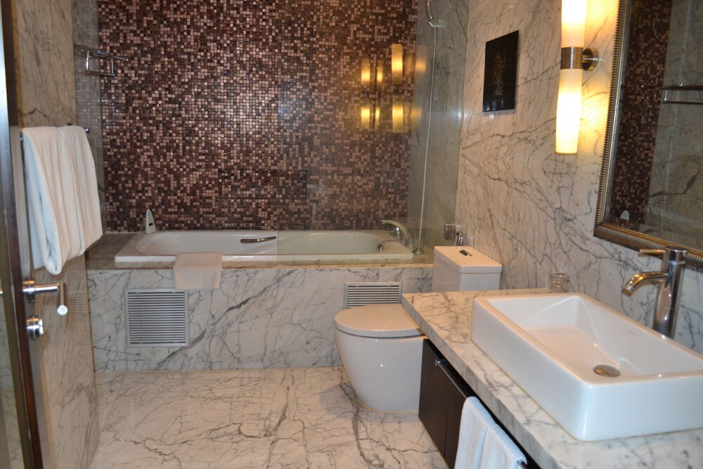 Executive Room, 2 Bedrooms - Bathroom
