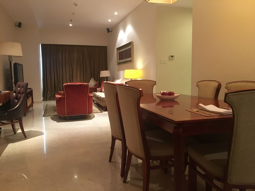 Two Bed Room Residence - In-Room Dining