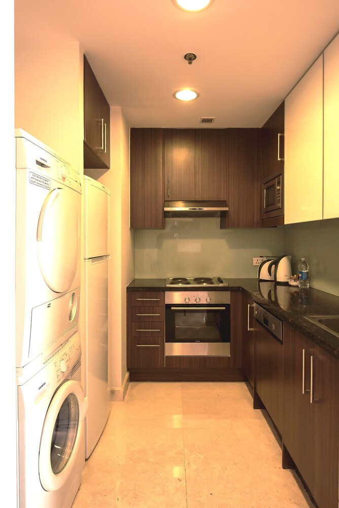 Executive Room, 1 Bedroom - In-Room Kitchen