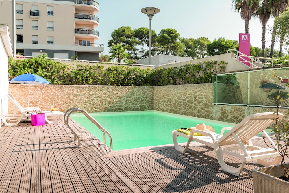 Piscine en plein air