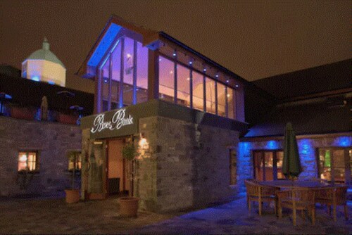 The Court Yard Hotel