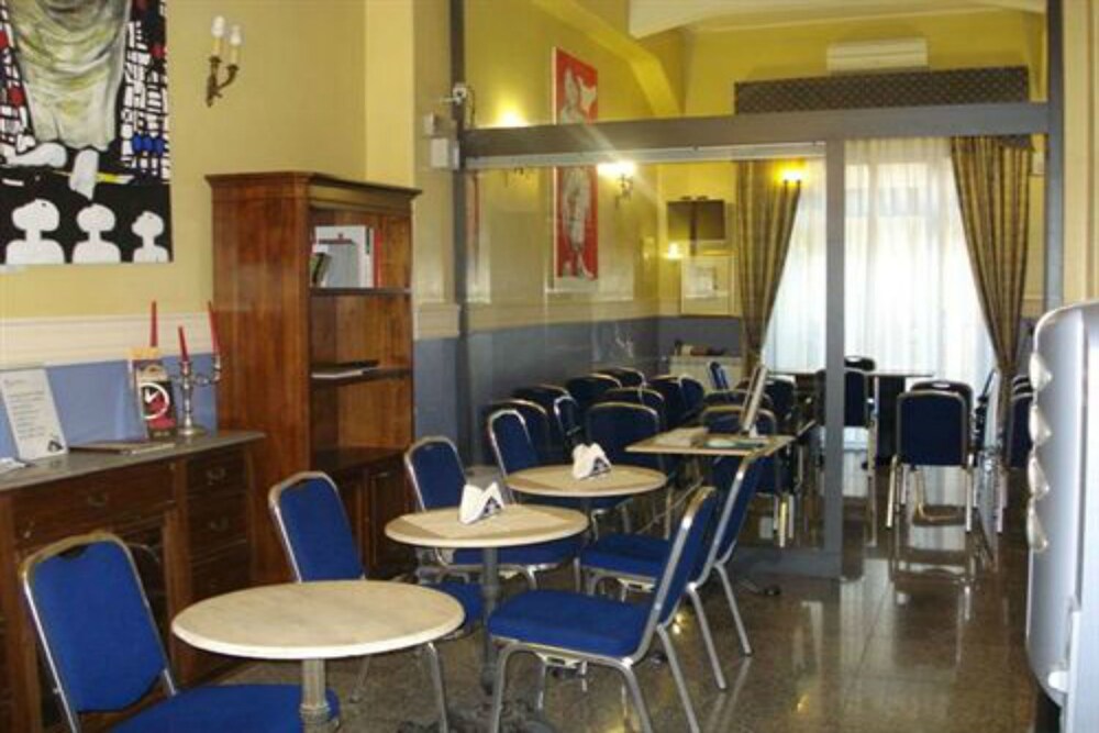 Hotel Lounge