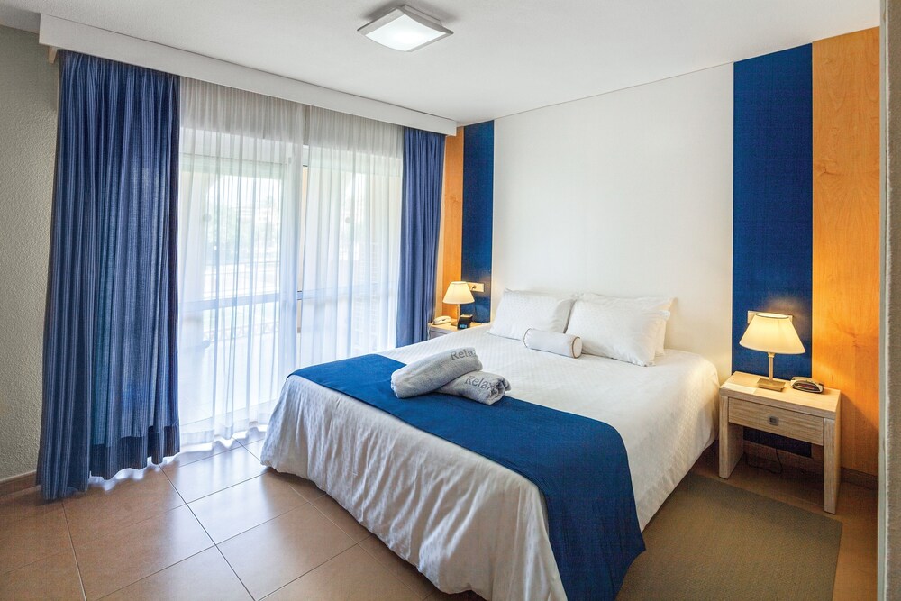 Apartment, 2 Bedrooms (sleeps 6) – Basic Rate - Guestroom