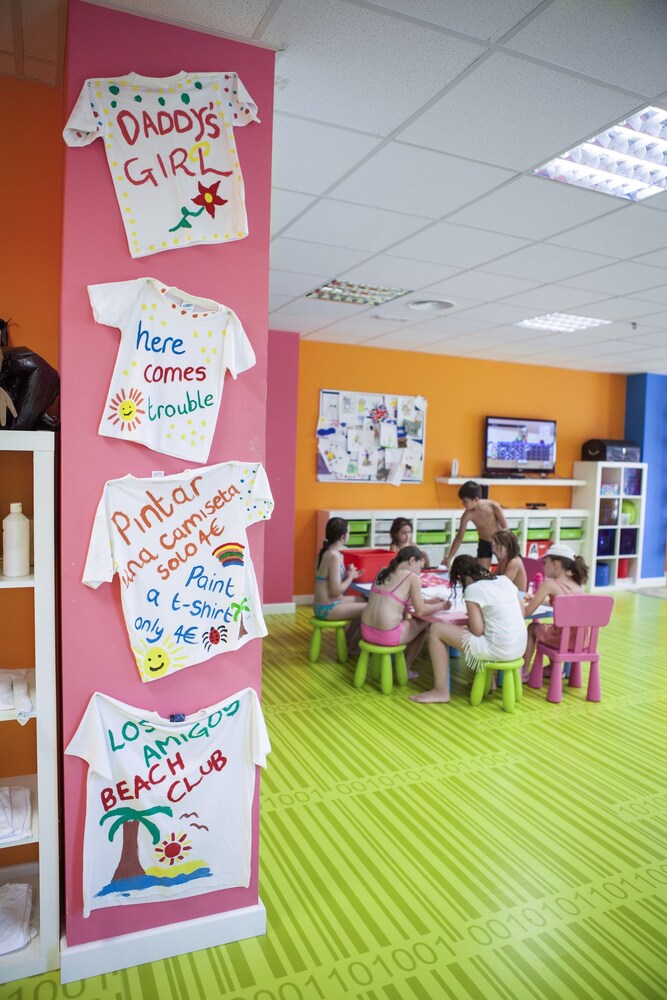Childrens Play Area - Indoor