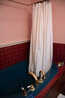 Rose room-LGI
