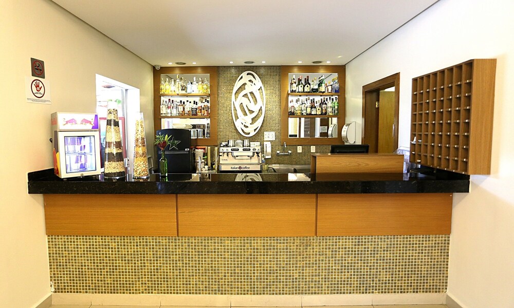 Hotel Bar
