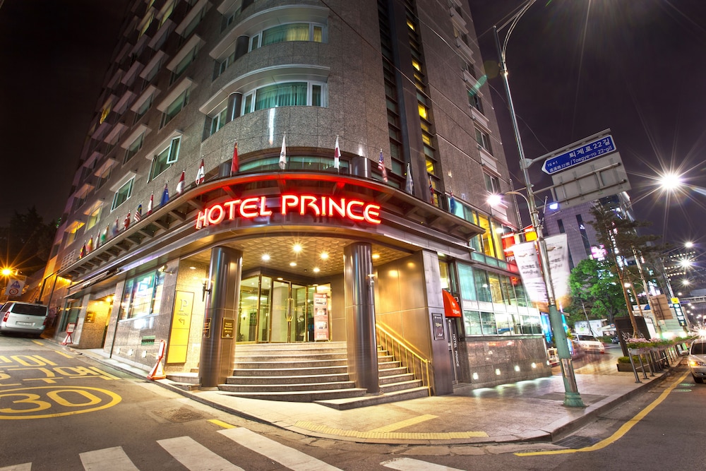 Hotel Front - Evening/Night
