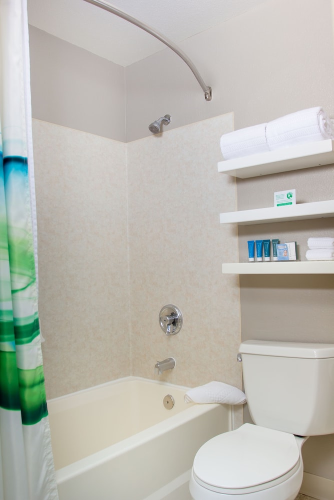 Bathroom, The Belltown Inn