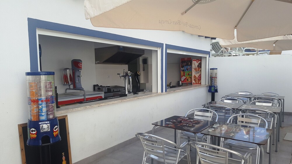 Snack Bar